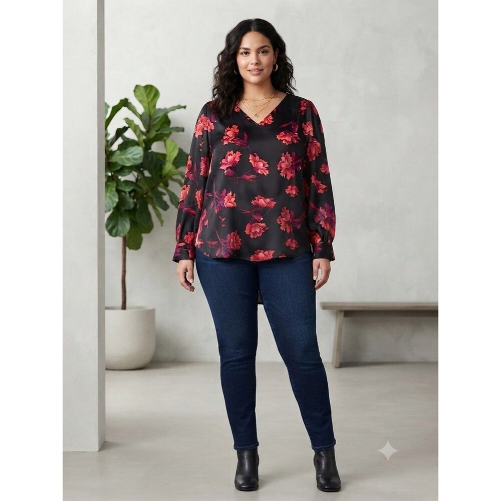 Ava & Viv Blouse Long Sleeve With Floral Print And V-Neck Pullover